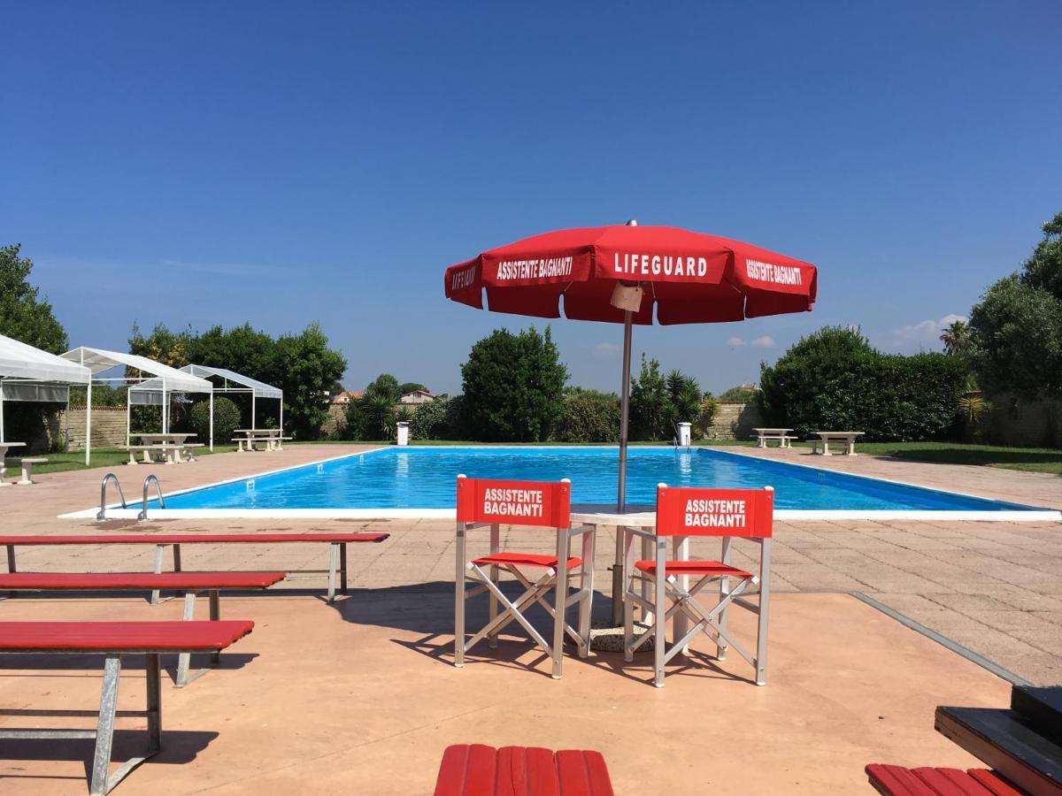 Onda Camping Village Ardea Ngoại thất bức ảnh